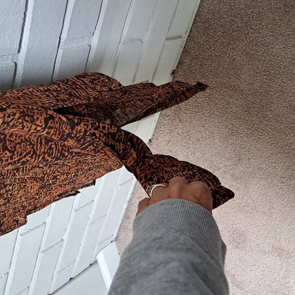 Liz Claiborne Fall Leaf Design Sheer Overlay Layered Maxi Dress. Size 4 - Picture 12 of 12